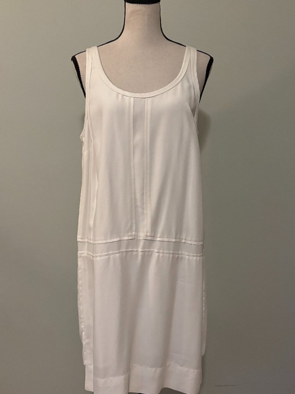 Banana Republic White Sleeveless Drop-Waist Shift Dress Size 12 Like New